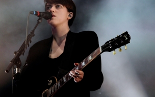 The xx 2560x1440 top music artist and bands romy madley croft