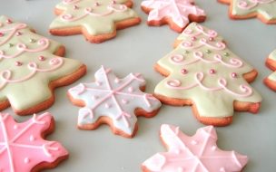Fondos hd galletas en forma de arbolitos navideños