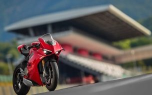 Ducati panigale v4 s 2560x1440 2020 bikes 4k