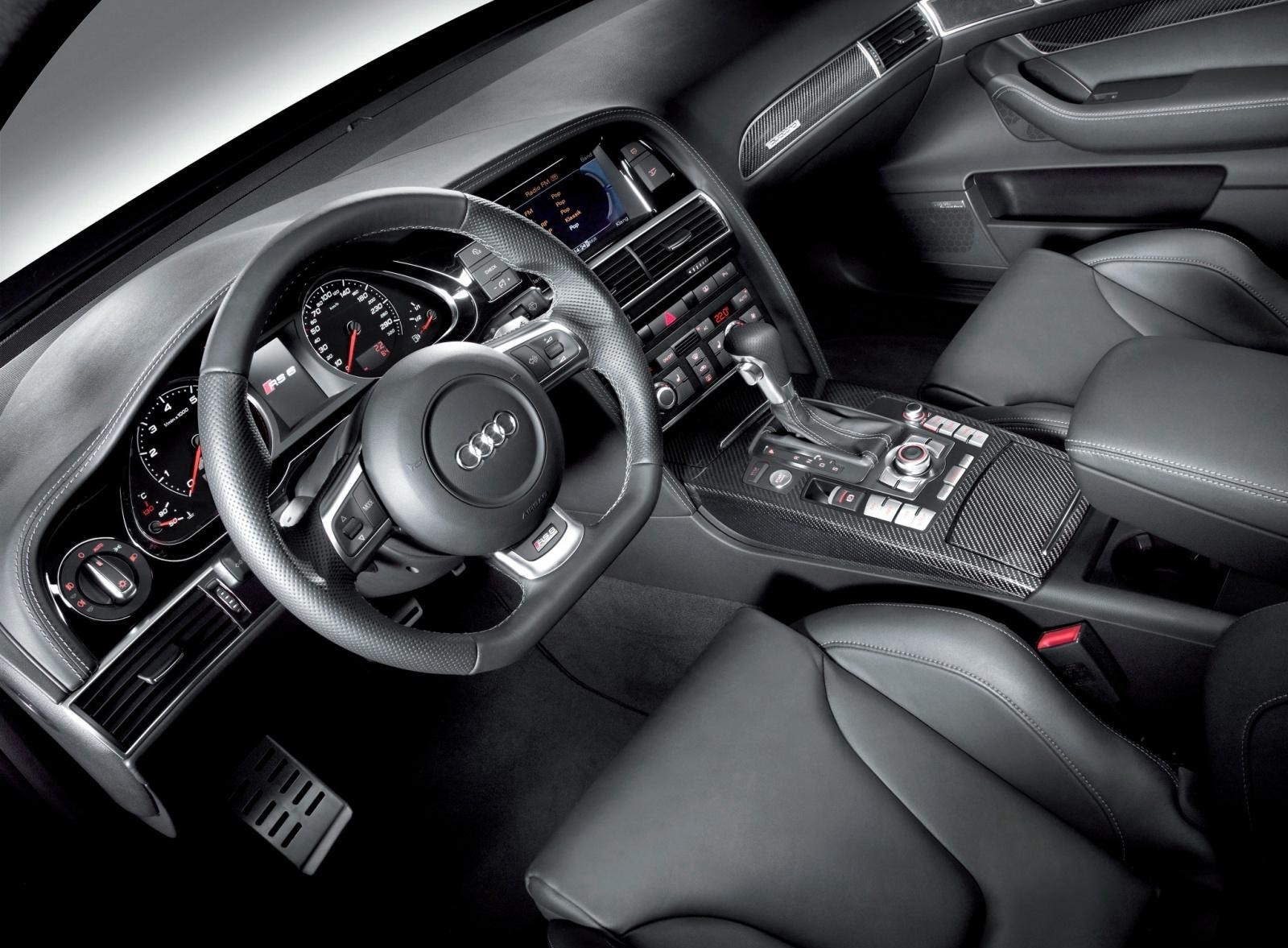 Audi RS6 Sedan 7 wallpaper