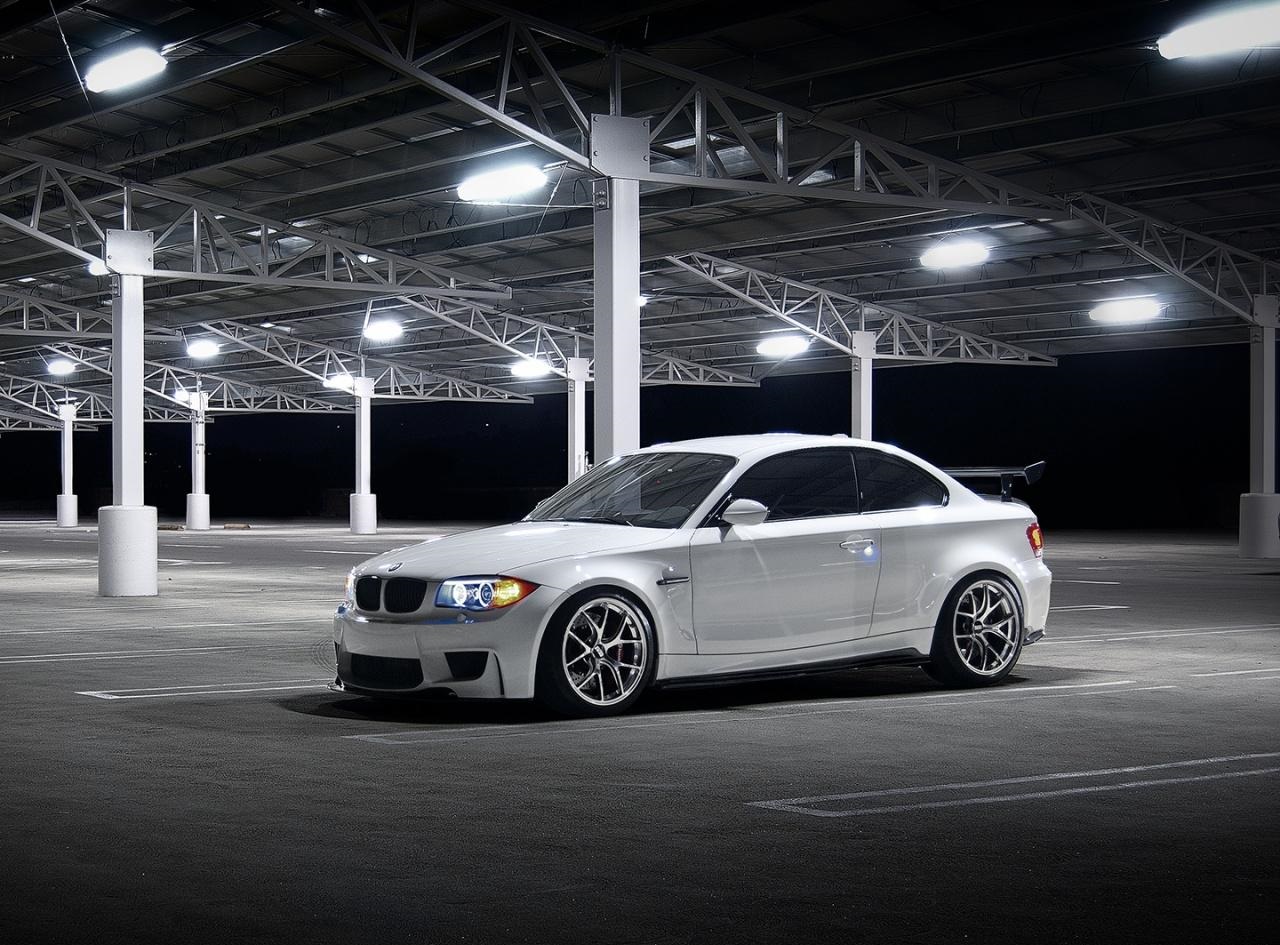 BMW Night wallpaper