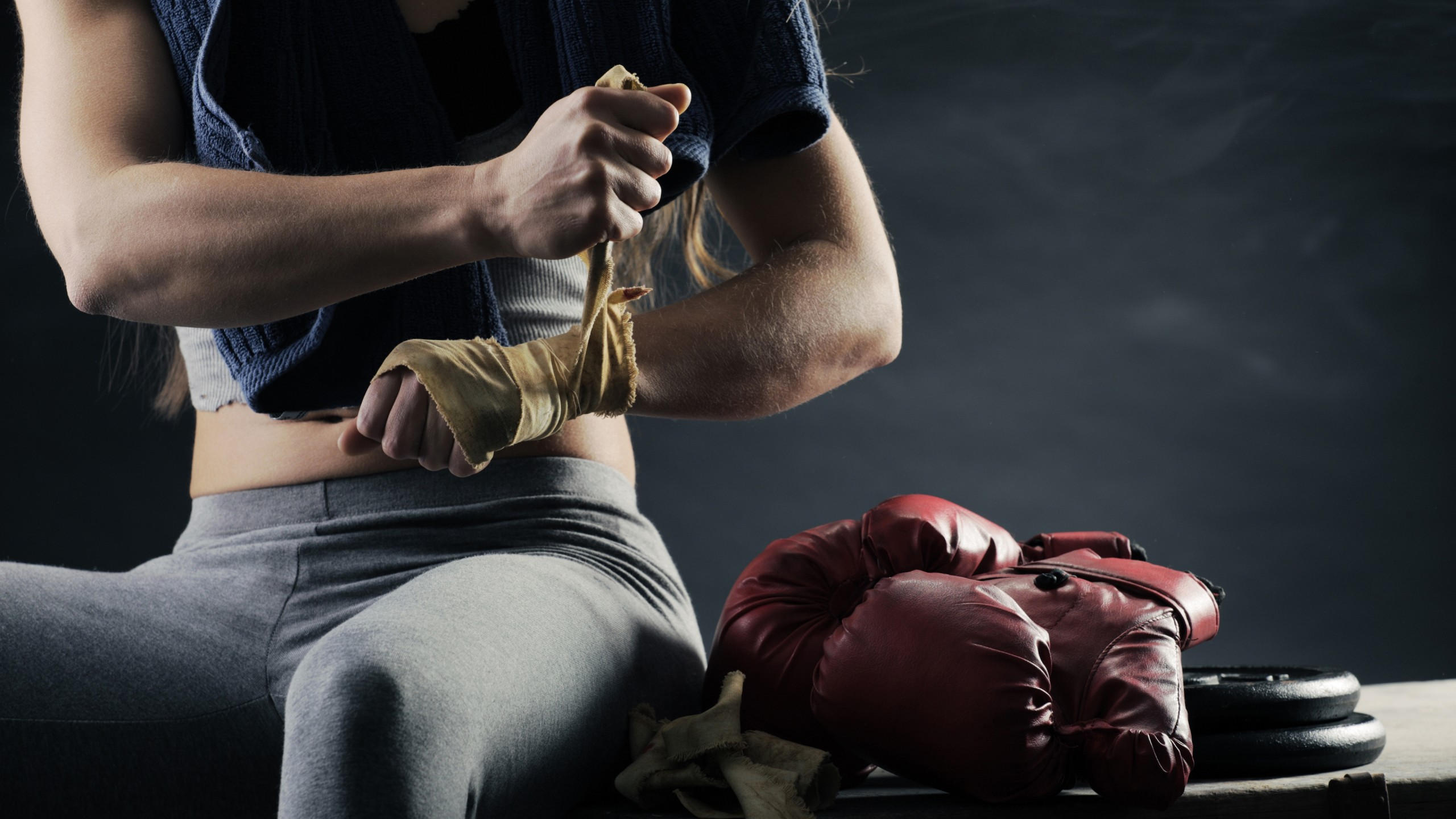 Boxing gloves 2560x1440 boxing 4k
