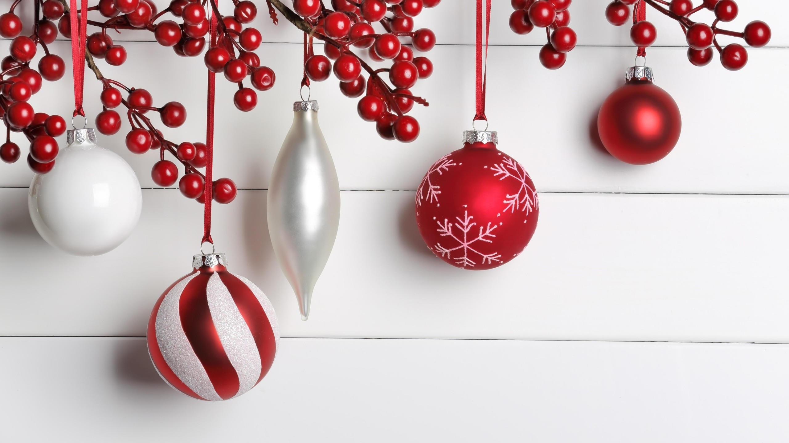 Christmas 2560x1440 new year balls decorations 5k