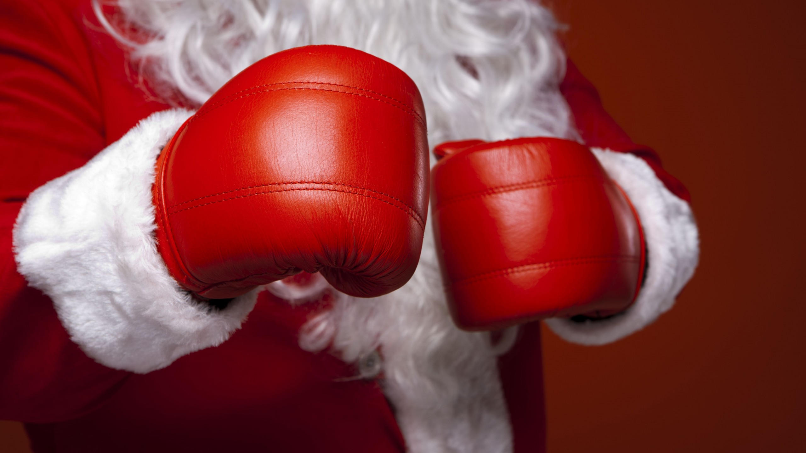 Christmas 2560x1440 new year santa boxing red 5k