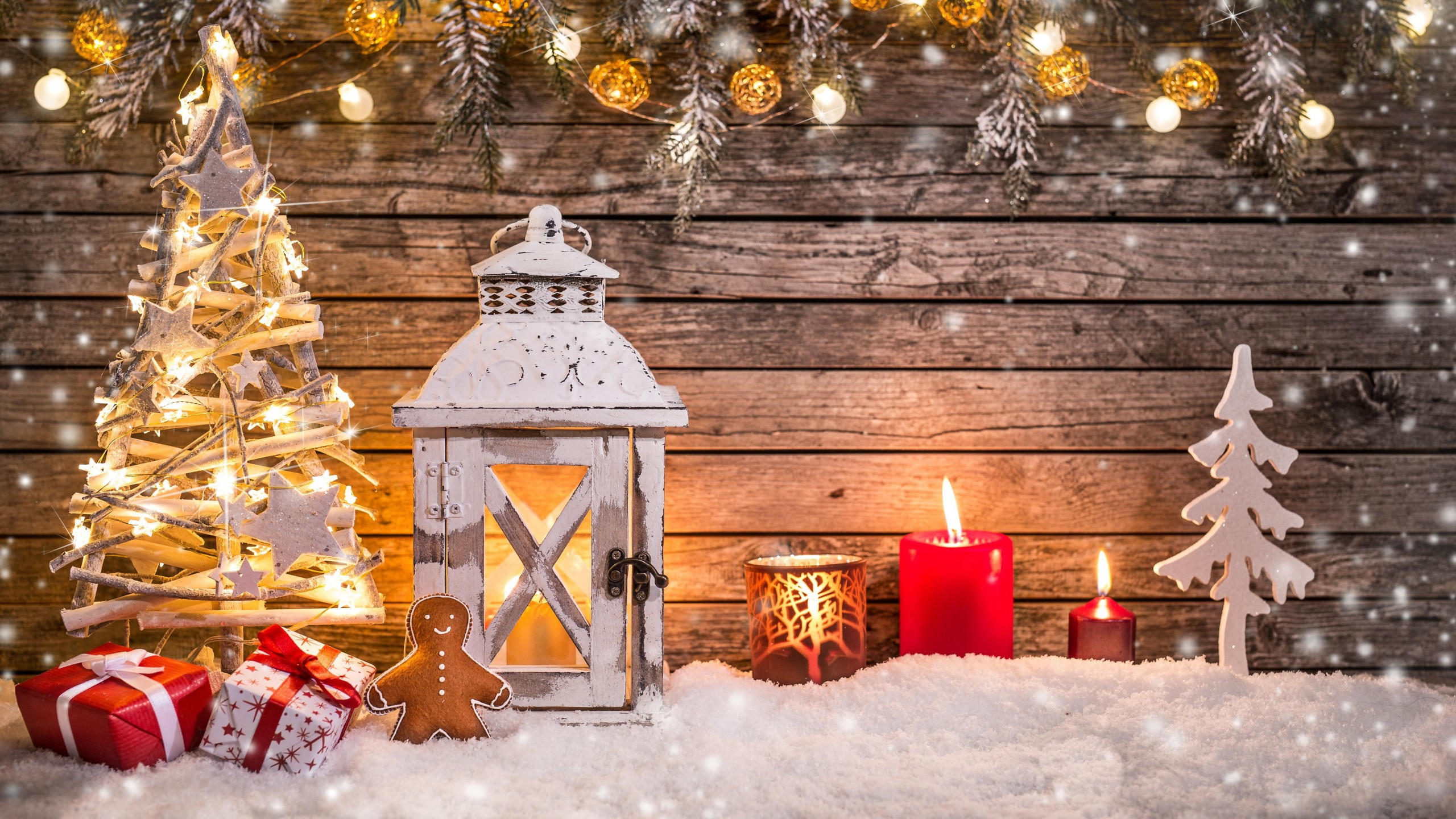 Christmas 2560x1440 new year toys fir tree lamp decorations snow 5k