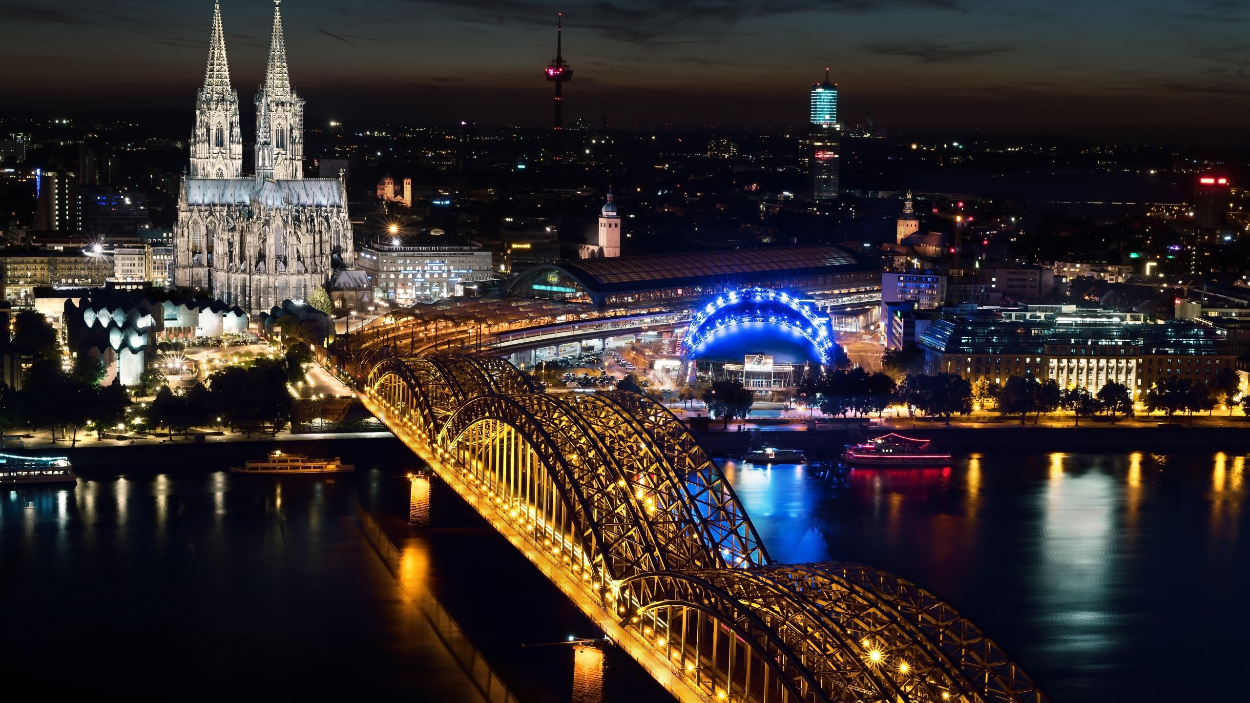 Cologne cathedral 2560x1440 hohenzollern bridge germany cologne