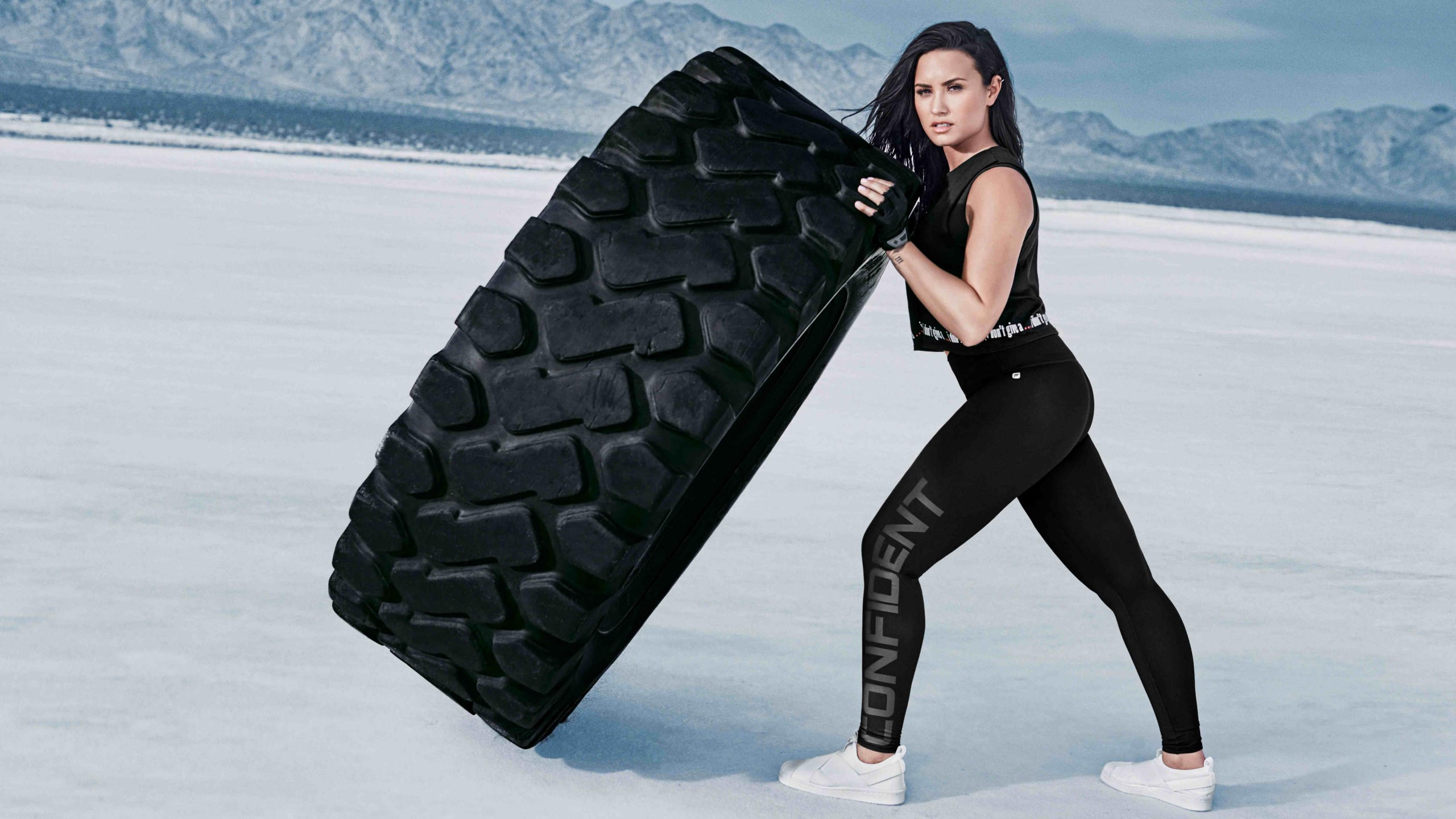 Demi lovato 2560x1440 photo 8k