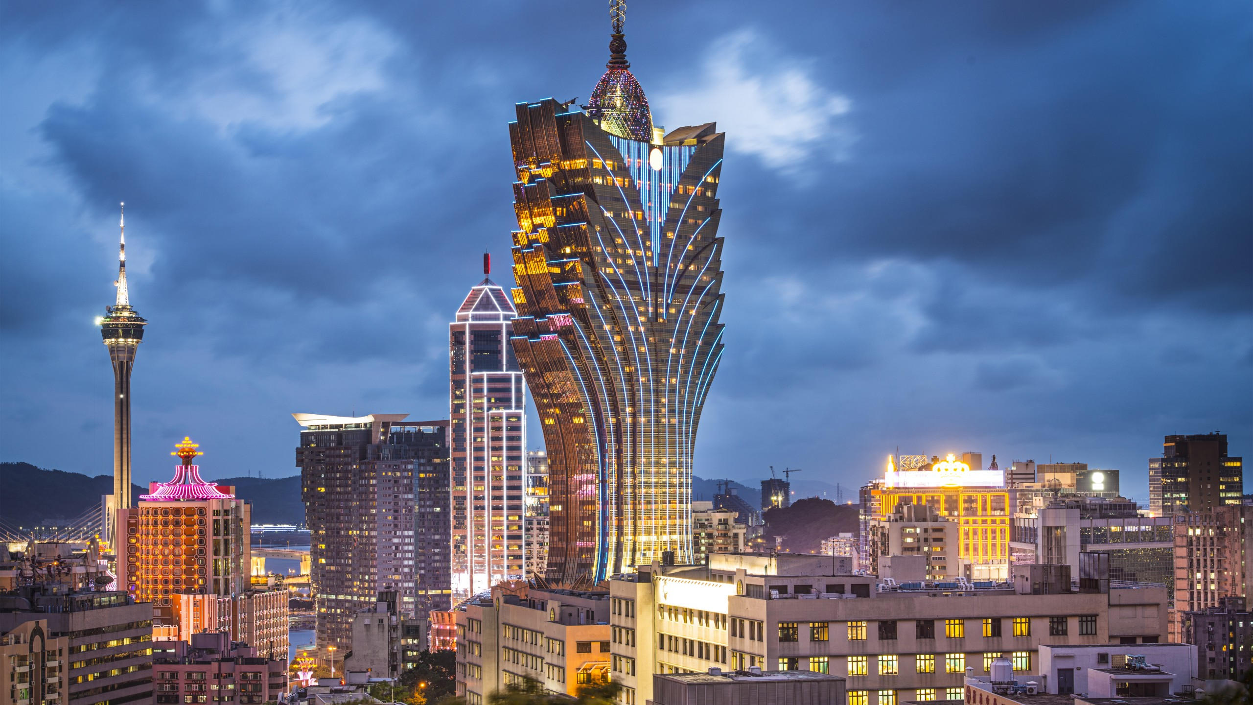 Grand lisboa 2560x1440 makao china best hotels tourism travel resort