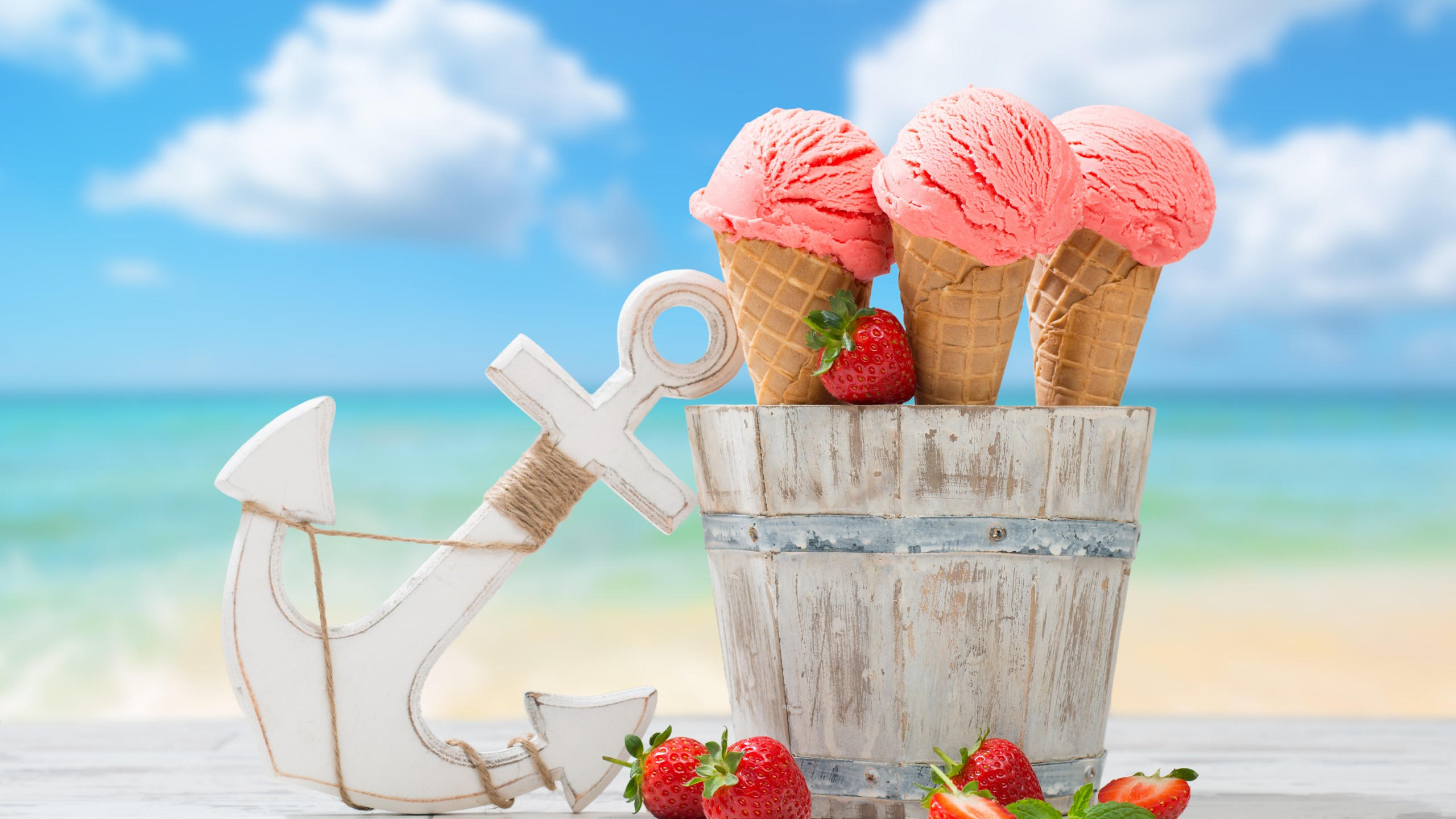 Ice cream 2560x1440 strawberry anchor delicious 8k