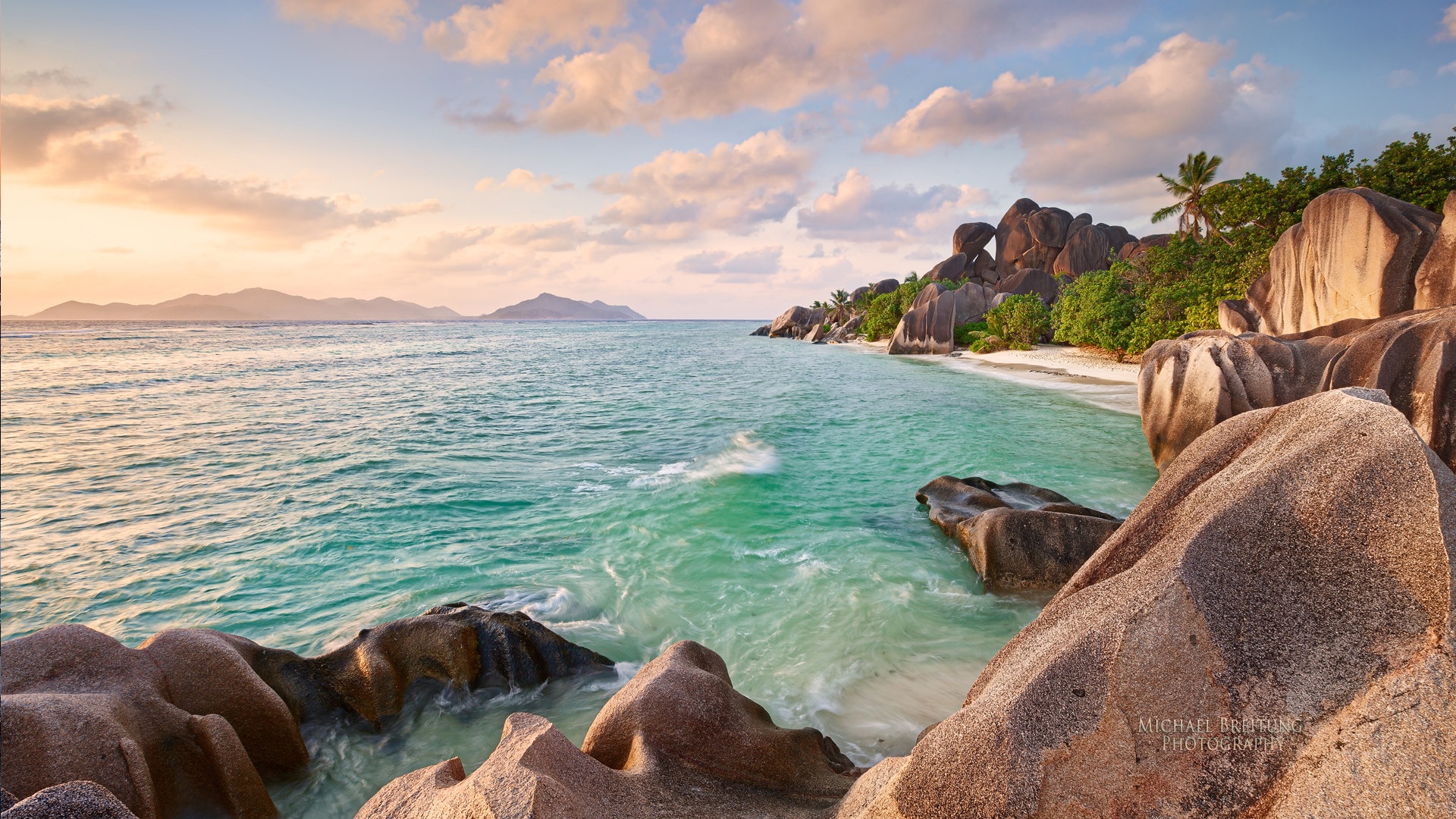 La digue beach seychelles