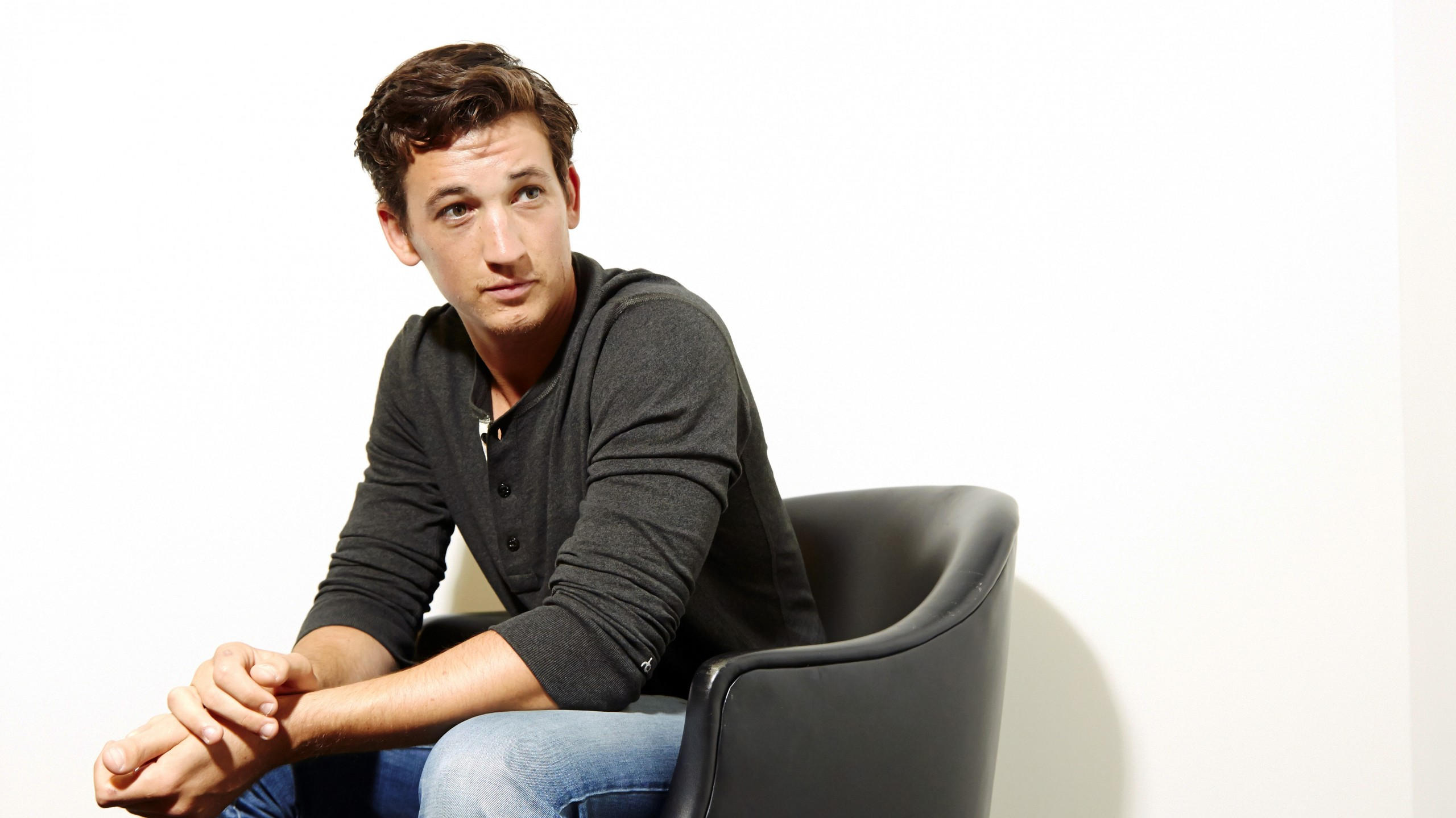 Miles teller 2560x1440 most popular celebs in 2015 actor musician