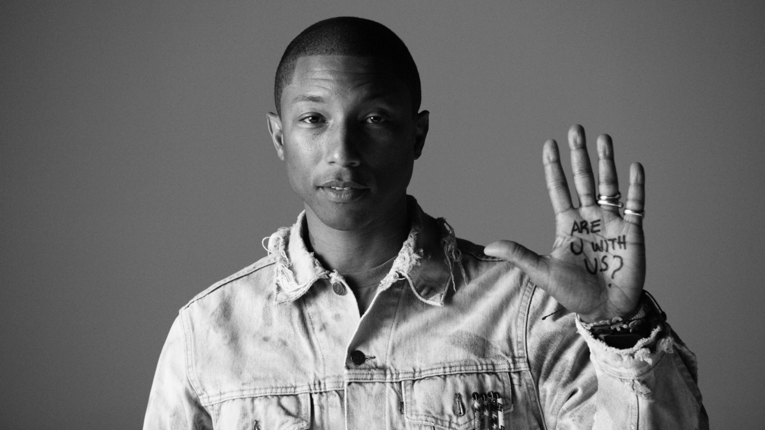 Pharrell williams 2560x1440 most popular celebs in 2015 grammys 2015