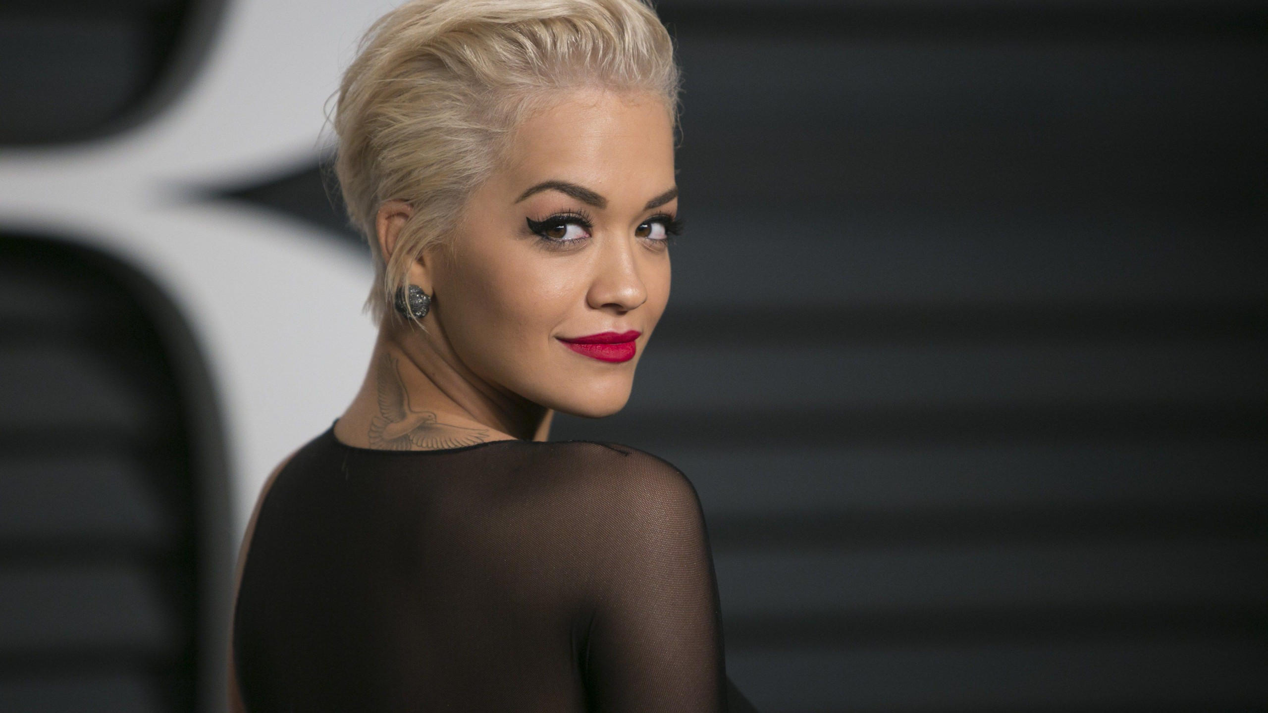 Rita ora 2560x1440 rita sahatciu ora actress artists television star