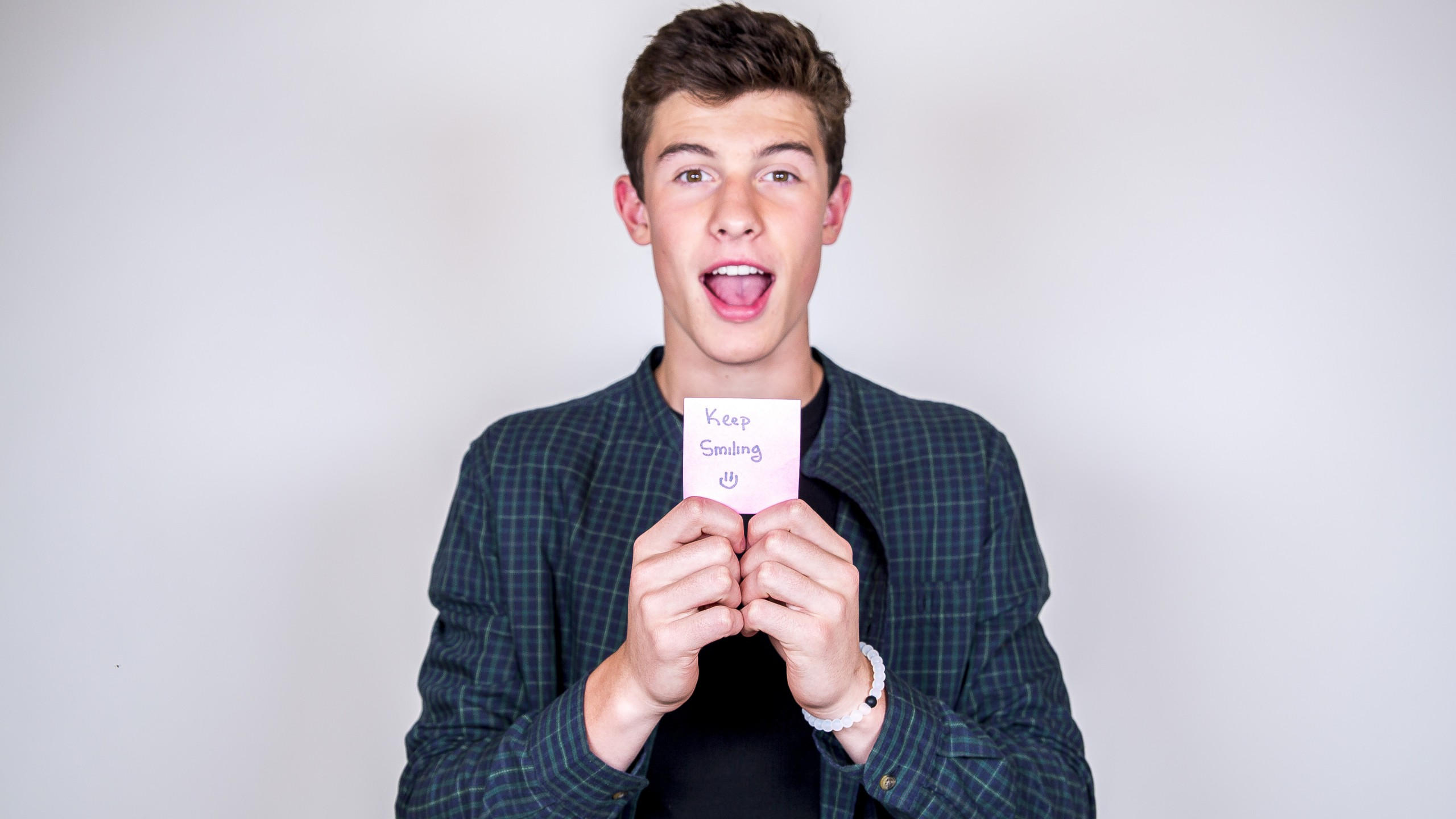 Shawn mendes 2560x1440 top music artist and bands blogger
