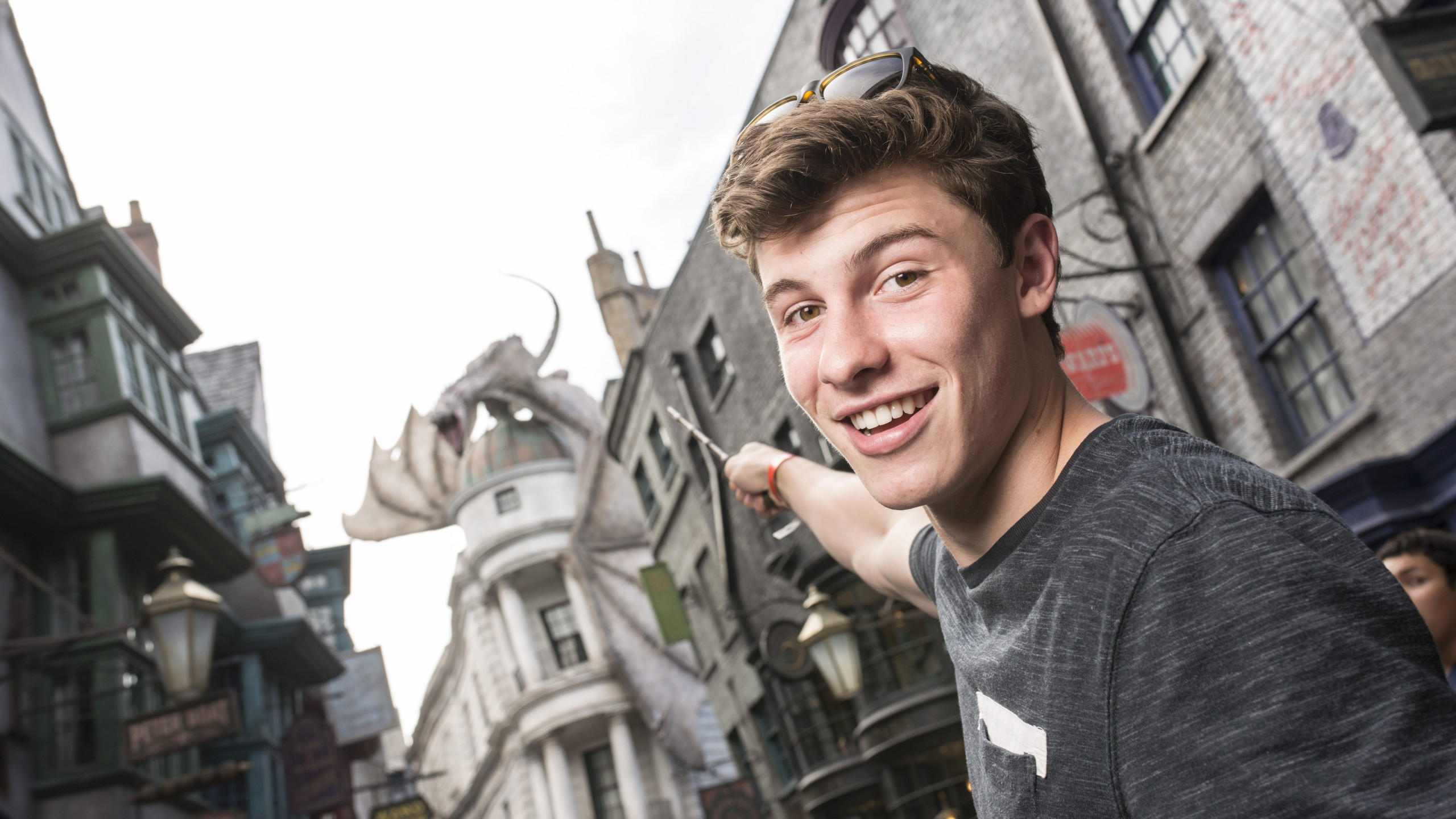 Shawn mendes 2560x1440 top music artist and bands blogger