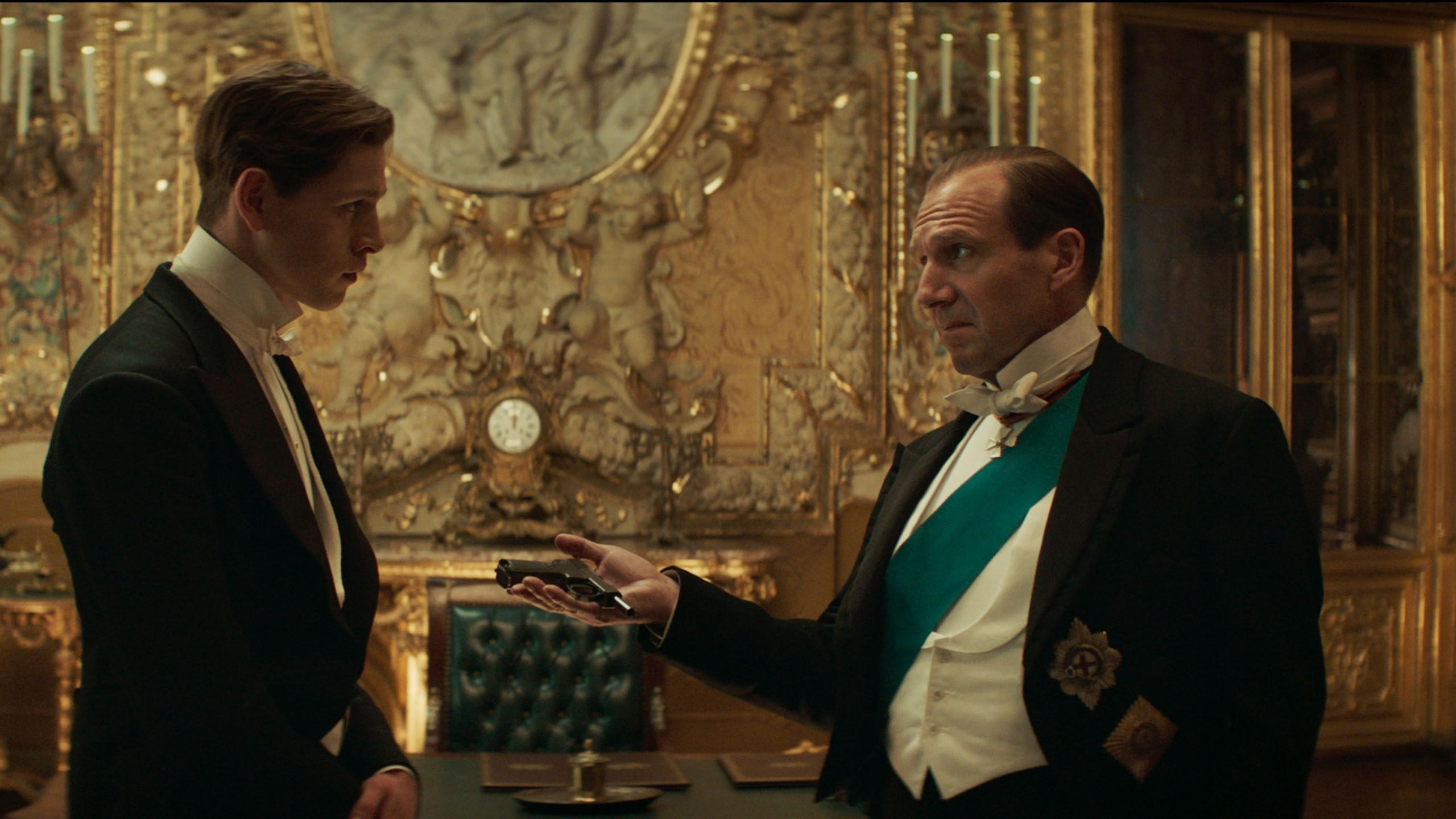 The king s man 2560x1440 ralph fiennes harris dickinson 4k