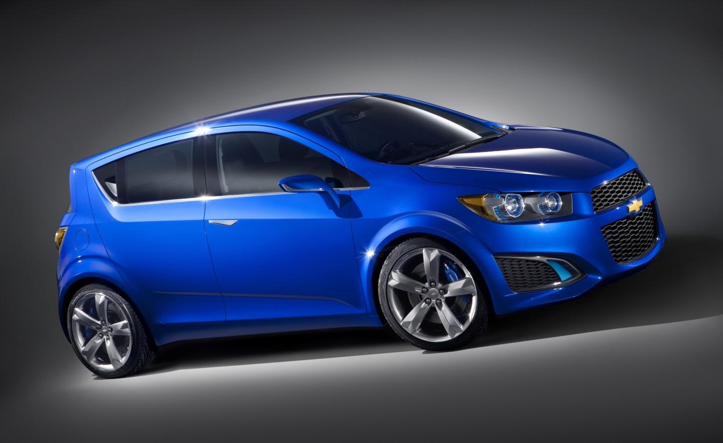 2011 Chevrolet Aveo RS wallpaper