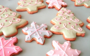 Fondos hd galletas en forma de arbolitos navideÃ±os