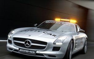 2010 Mercedes Benz SLS AMG F1 Safety Car wallpaper