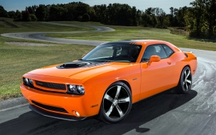 2014 dodge challenger rt shaker