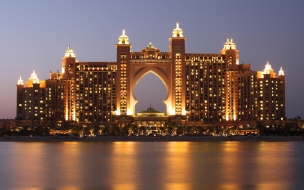 Atlantis 2560x1440 dubai hotel night resort sea ocean water sky