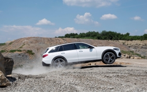 Mercedes benz c 300 all terrain 2560x1440 munich motor show 2021 2021