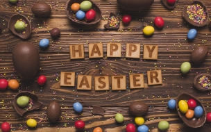 Easter 2560x1440 eggs candy chocolate 5k