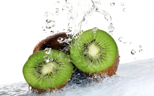 Kiwi 2560x1440 fruit water 5k