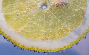 Lemon 2560x1440 under water 5k