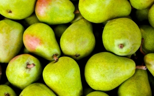 Pear 2560x1440 fruit green 5k