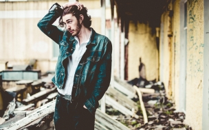 Hozier 2560x1440 top music artist and bands singer musician