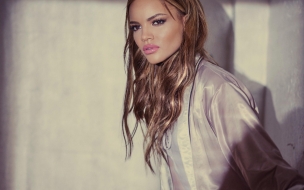 Leslie grace 2560x1440 beauty 5k