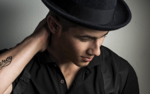 Nick jonas 2560x1440 top music artist and bands singer actor