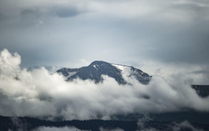 Caucasus mountains 2560x1440 clouds 4k