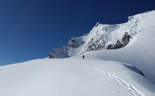 Mountains 2560x1440 snow winter 4k