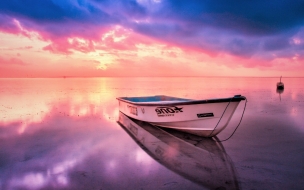 Reflection 2560x1440 boat sunset