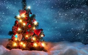 Fondo de pantalla de Fondos de Pantalla Arbol de Navidad en la Nieve