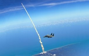 Fondo de pantalla de F15 and Space Shuttle Atlantis