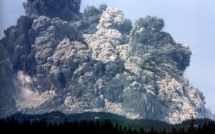 Fondo de pantalla de Explotando montaña