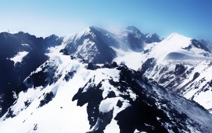 Fondo de pantalla de Snow white mountains