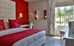 Fondo de pantalla de Red south beach hotel 2560x1440 miami best hotels of 2015 tourism