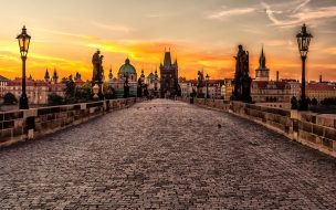 Fondo de pantalla de Mystic prague tour 2560x1440 czech republic tourism travel