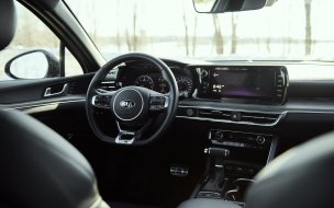 Fondo de pantalla de Kia k5 gt line 2560x1440 2021 cars 8k