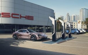 Fondo de pantalla de Porsche taycan 2560x1440 2020 cars electric cars 4k