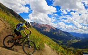 Fondo de pantalla de Bicycle 2560x1440 man 4k