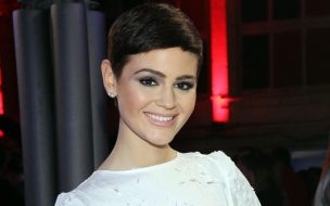 Fondo de pantalla de Honorata skarbek 2560x1440 top music artist and bands singer