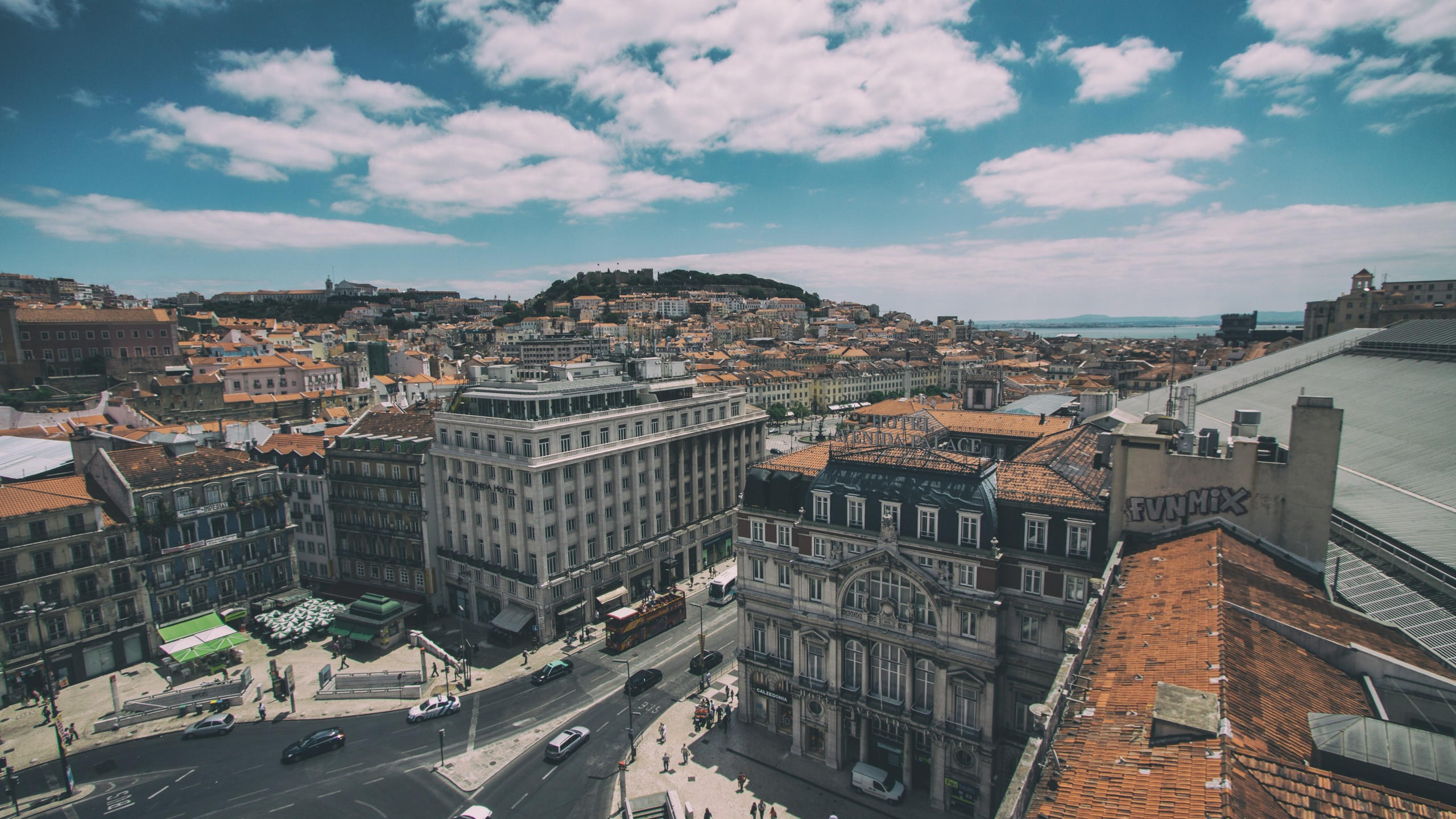 Central lisbon 2560x1440 portugal sky clouds