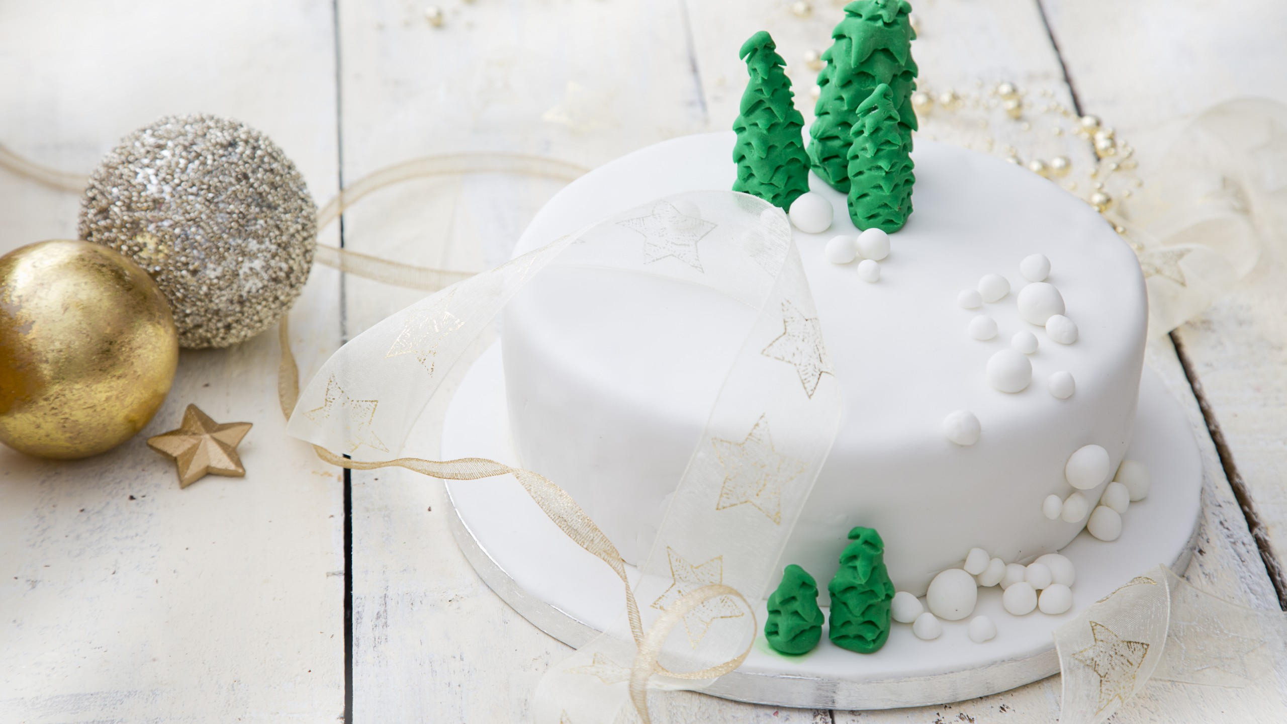 Christmas cake 2560x1440 receipt 5k