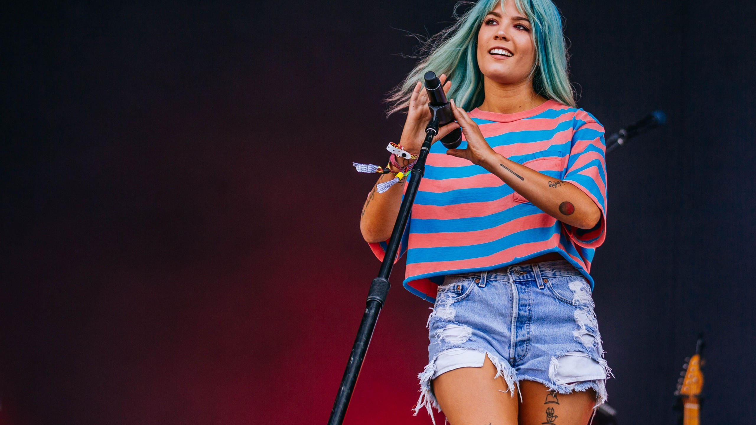 Halsey 2560x1440 ashley frangipane photo 4k