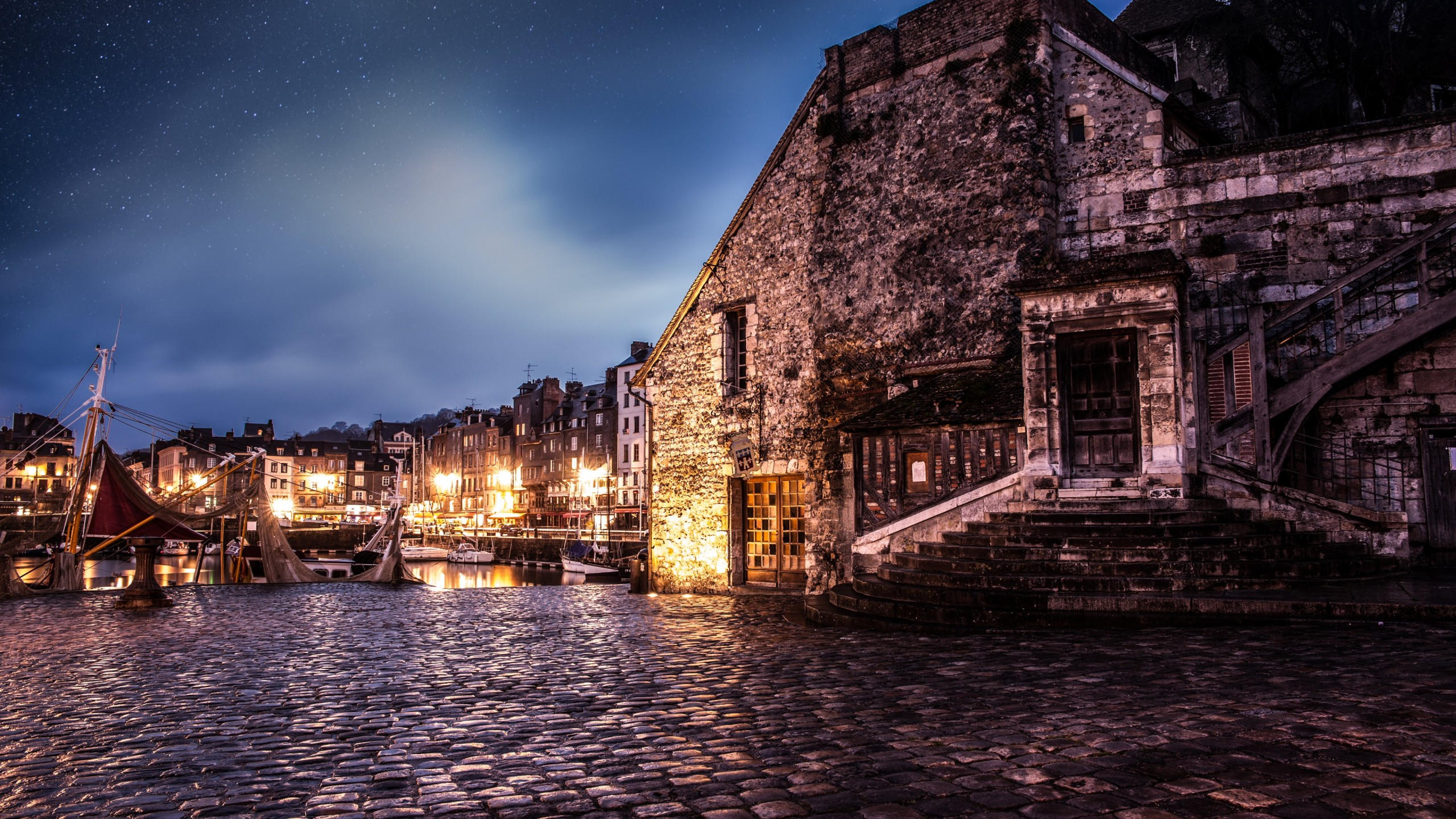 Honfleur 2560x1440 france travel tourism booking